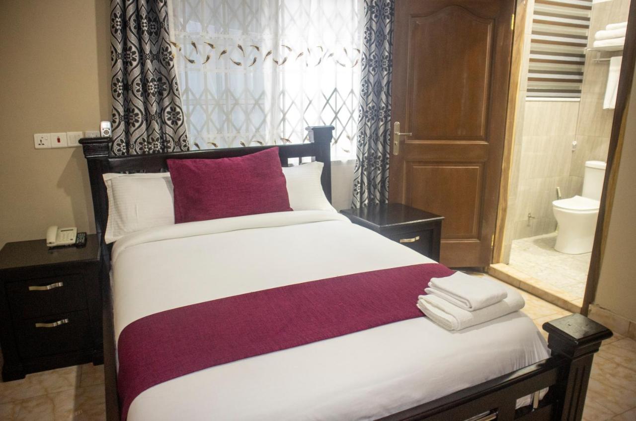 Kislas Luxury Hotel Adenta Ngoại thất bức ảnh
